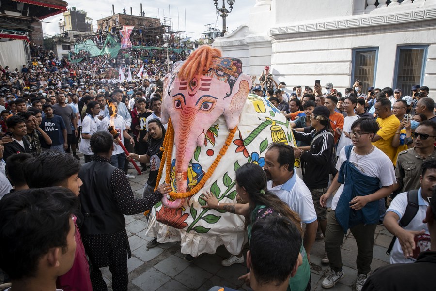 Asia Album: Indra Jatra Festival in Nepal's Kathmandu_fororder_6