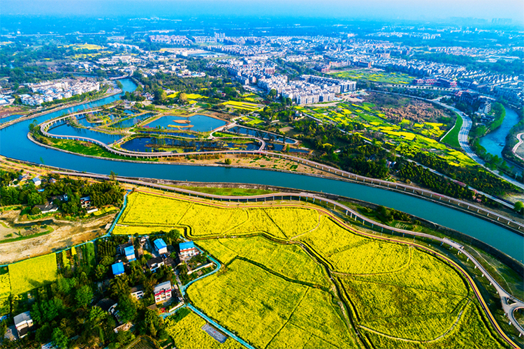 成都市三道堰水乡 供图 成都市生态环境局强支撑 绿色低碳产业加速