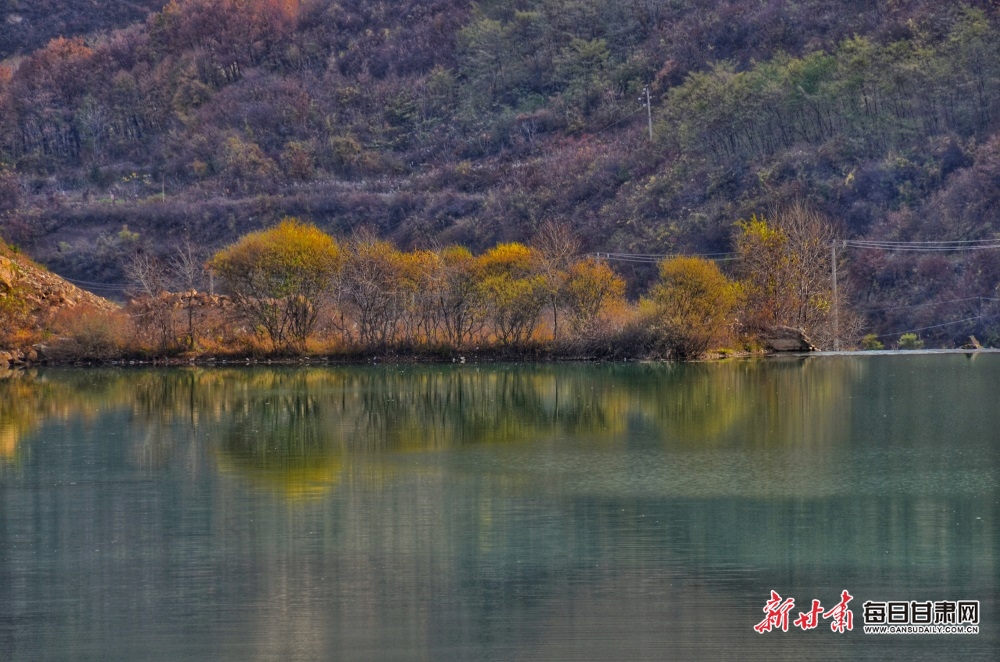 【大美甘肅】隴南：秋末冬初，官鵝溝風景這邊獨好