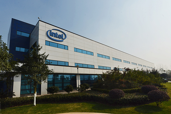 成都高新“十年之变”_fororder_英特尔厂房-供图-成都市高新区党群工作部