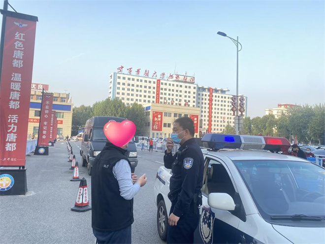 （转载）急！新生幼儿突发疾病 暖！高新公安及时送医安然无恙_fororder_微信图片_20221019084048