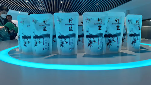 聚焦竹产业发展 媒体代表采风团走进宜宾_fororder_精深加工的农副产品-摄影-高学兵