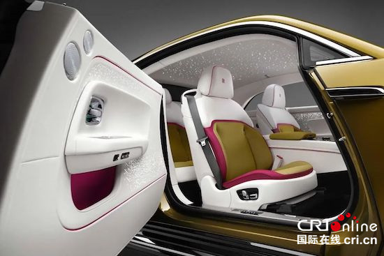 劳斯莱斯发布首款纯电动车“闪灵”_fororder_image005