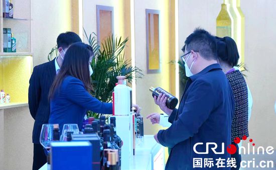 （原創）第十一屆中國（貴州）國際酒類博覽會線上線下達成交易81.64億元_fororder_微信圖片_20221113144826