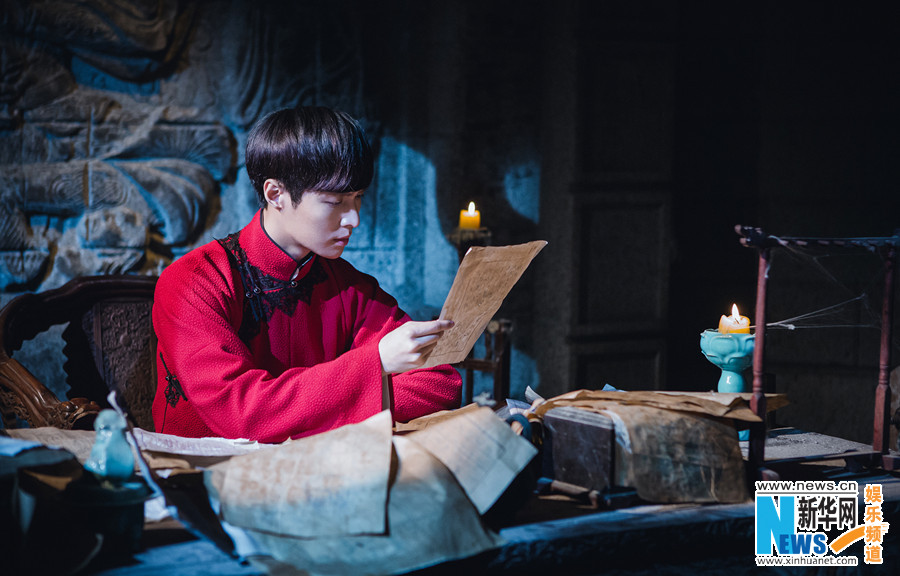 二月红有多红?张艺兴国外现身被狂喊二爷