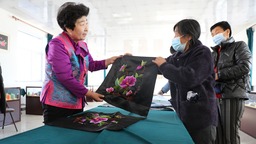 蒙古族刺繡匠人：用巧手開啟“指尖技藝”到“指尖經濟”的幸福生活