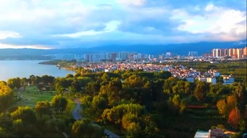 中国迈上新征程 世界共享新机遇