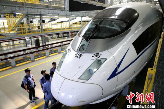 中國速度最快高速動車組列車首次配屬西部地區