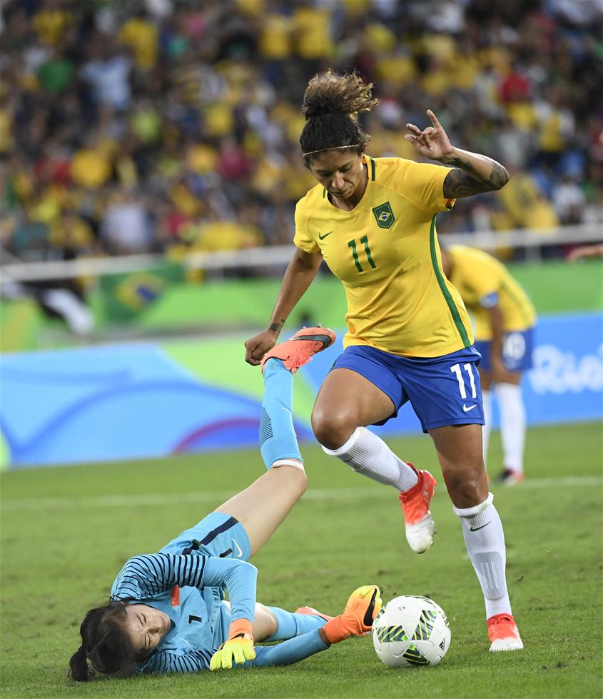 奥运女足玛塔送助攻赵丽娜现失误女足03巴西