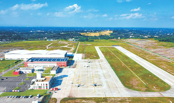 自贡贡井区：实干担当 用新的奋斗创造新的伟业_fororder_自贡航空产业园（摄影-程洁）