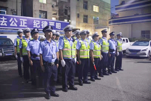 会东交警多措并举规范交通秩序 助力创建省级文明城市