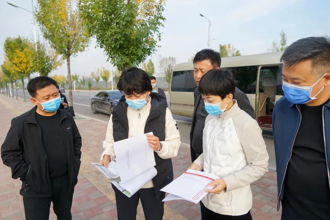 （原創）邯鄲市叢臺區區長劉丹現場調研邊角地、零星地利用和口袋公園建設情況_fororder_1