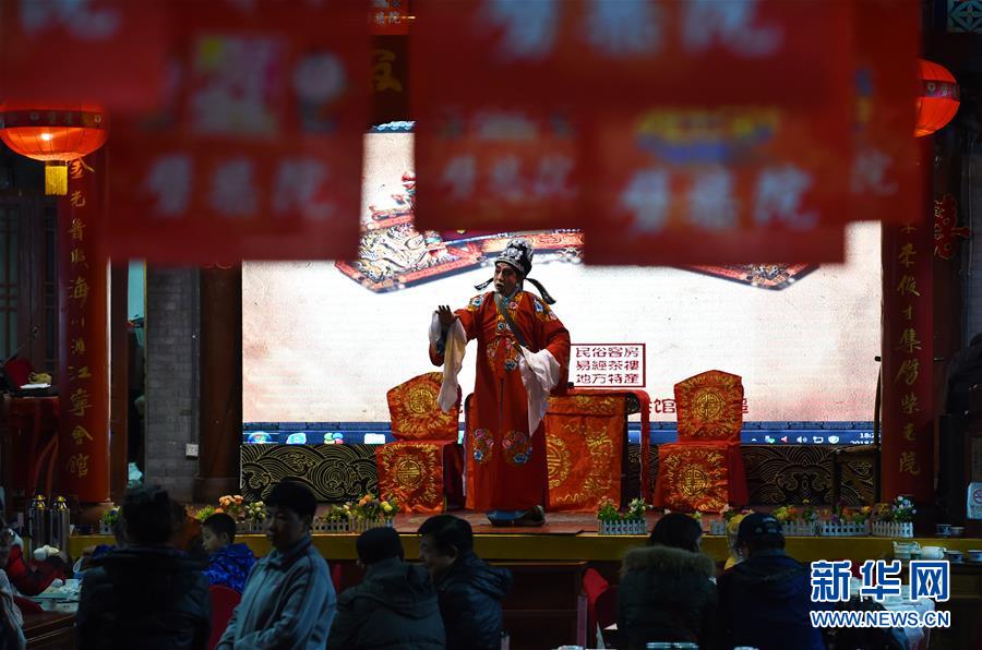 青島:劈柴院內年味濃 青島:劈柴院內年味濃