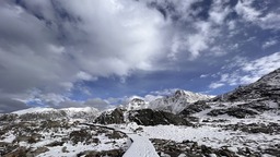 （轉載）紅原下雪啦！來看雪瑪格勒冰川遺跡的“銀色仙境”