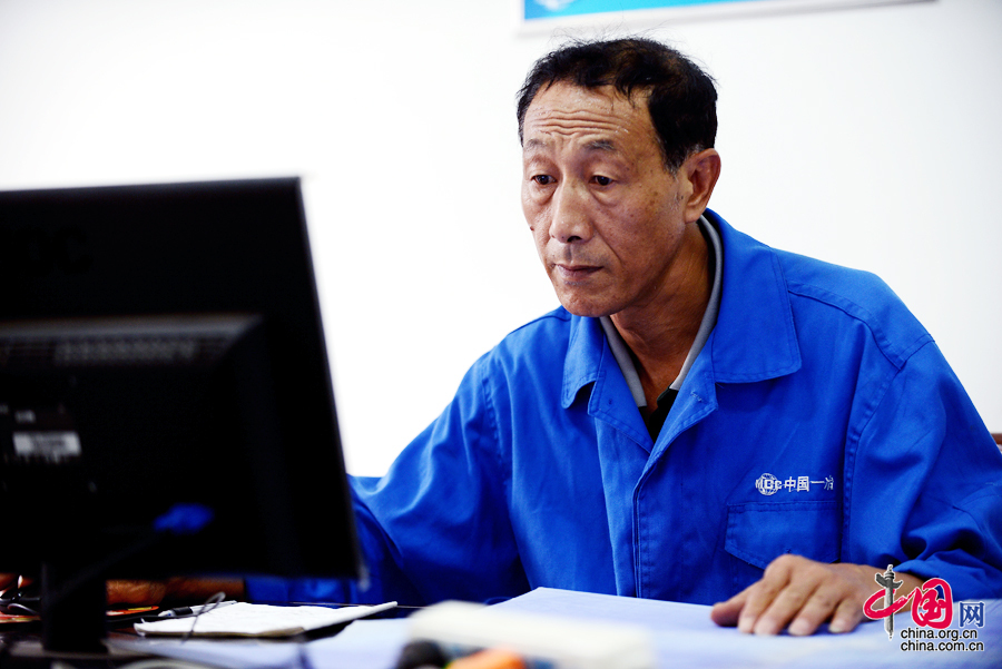 大国工匠:"天车安装专家"周汉生