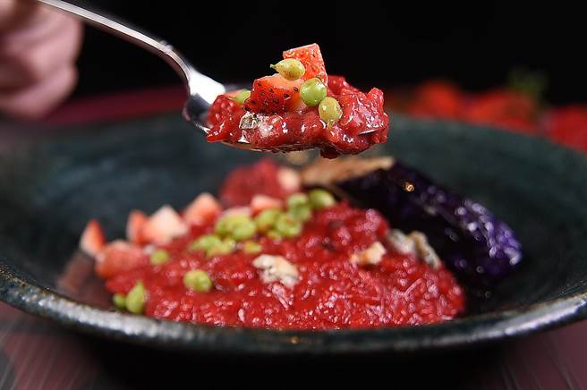 “莓”飞色舞春光无限 “讨爱甜点”谁最萌 “莓”飞色舞春光无限 “讨爱甜点”谁最萌