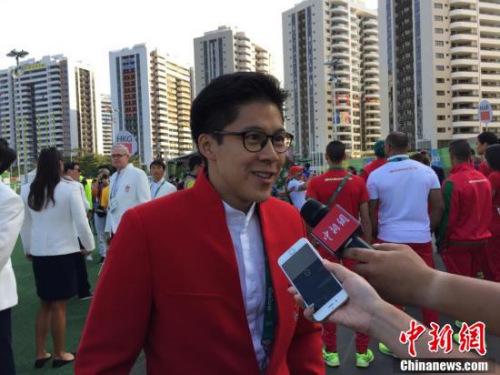 中国香港代表团奥运村升旗 霍启刚出任代表团团长