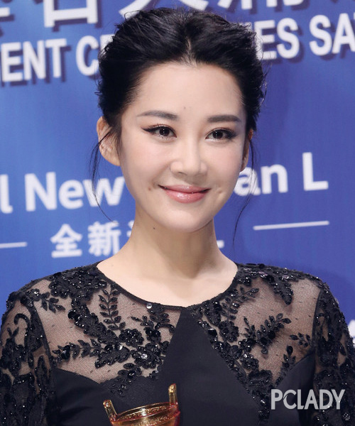 她們都是同齡人 為何顏齡差那麼多?