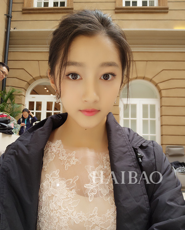 关晓彤窦靖童徐娇 95后人气王走红都靠啥？