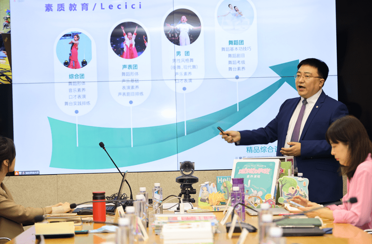 学习贯彻二十大精神 推进学前教育高质量发展 朱永新教授走进启今品牌质量月大讲堂