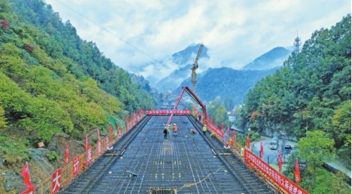 （转载）西康高铁全线孔跨数最多的连续梁完工_fororder_微信图片_20221101085529