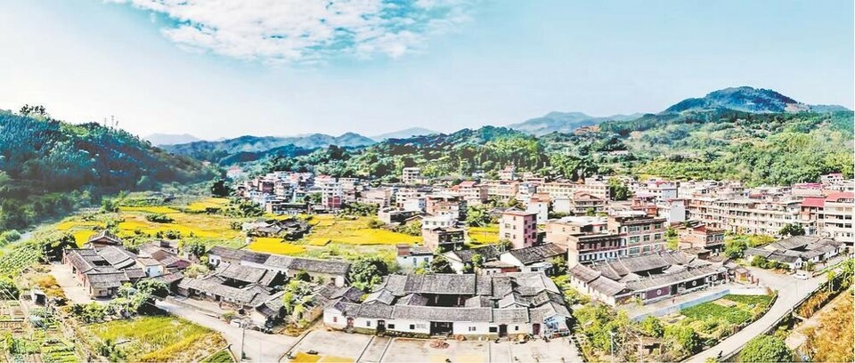 闽侯县白沙镇林炳村的李宅,成为历史文化教育基地.