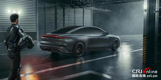 中国首台高性能电动车上市 智己L7 SP性能版震撼首发_fororder_image003