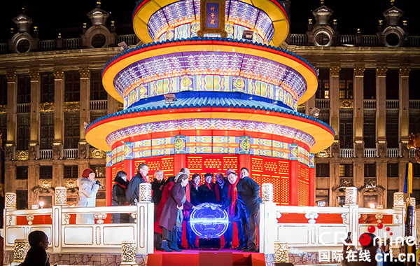 “點亮歐洲心臟”大型元宵燈展亮相比利時首都布魯塞爾