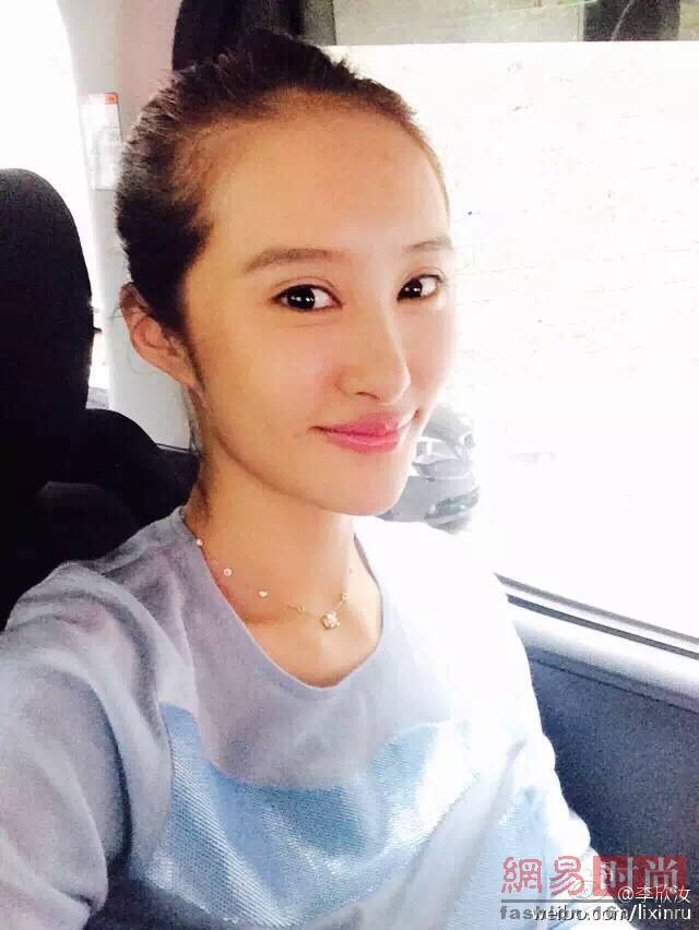 记得丑女无敌吗现在尖下巴变美了却红不起来