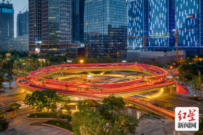 （转载）探秘城市地标⑥丨双子塔：27°视角 超72变