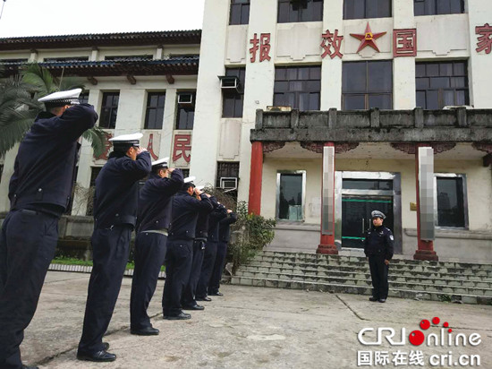 圖片默認標題_fororder_石馬河大隊開展隊列訓練確保春季全警大培訓活動落到實處1_副本