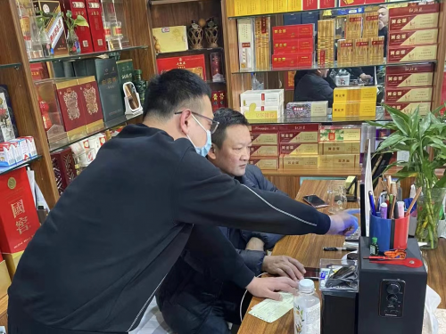 河南沁阳：贴心服务暖人心