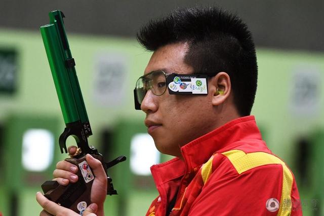 庞伟杜丽悲情却可敬 射击伉俪那些经典永留存