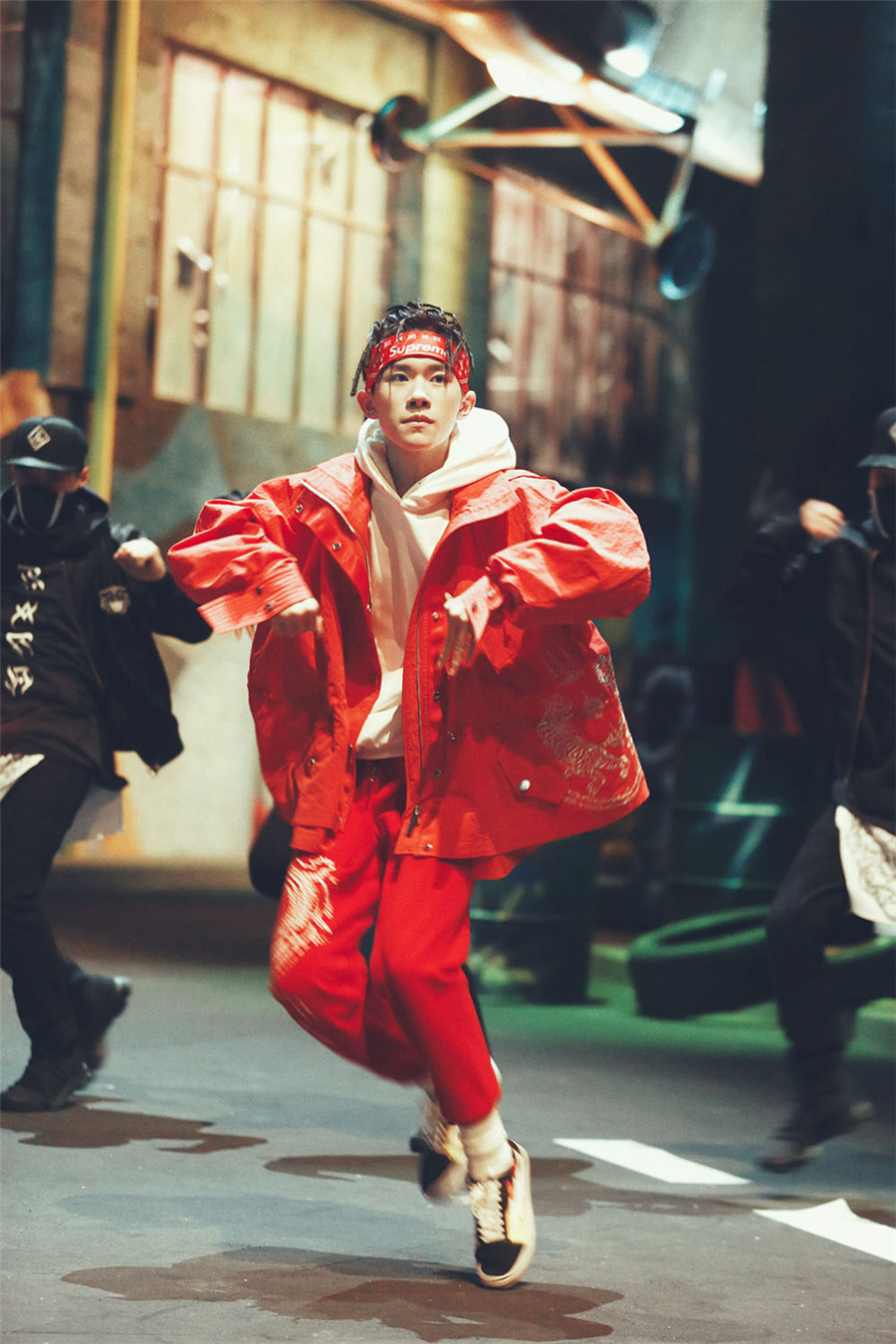 易烊千玺大秀忍者舞网友这波舞蹈秀满分