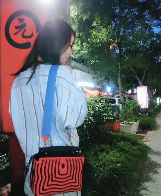 林心如变人妻后首晒照 秀侧颜不见孕肚