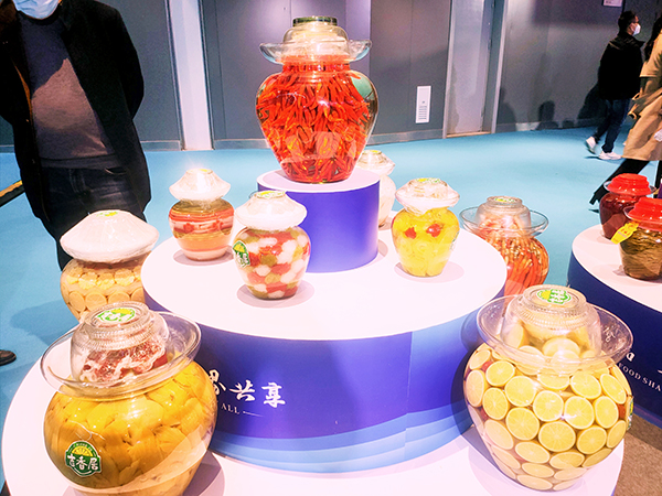 2022第十三屆中國泡菜食品國際博覽會在眉山舉行_fororder_展館內産品展示現場-攝影-方秦（2）
