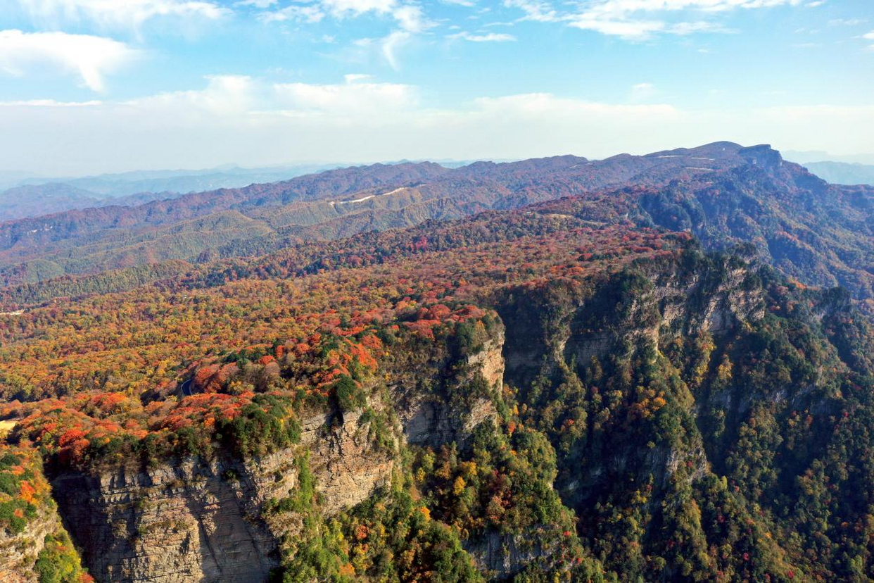 Yanjing River Grand Canyon Forest Park, Guangyuan, Sichuan Welcomes the ...