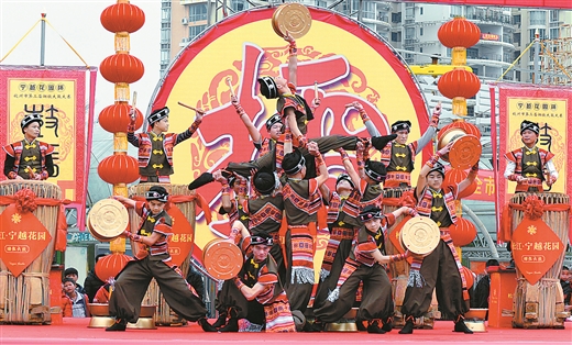 【八桂大地-钦州】钦州市举行第三届烟墩大鼓比赛
