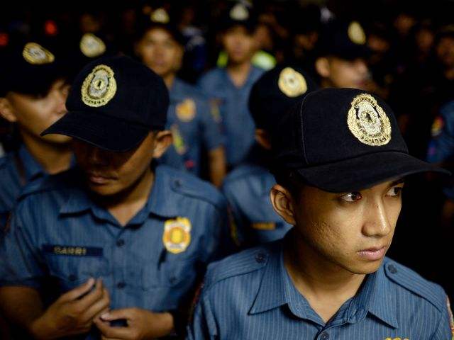 菲总统公布涉毒“黑名单” 政法军警超百人