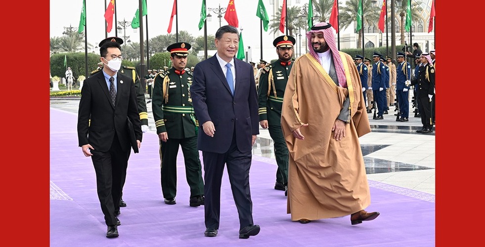 习近平出席沙特王储兼首相穆罕默德代表国王萨勒曼举行的欢迎仪式_fororder_1