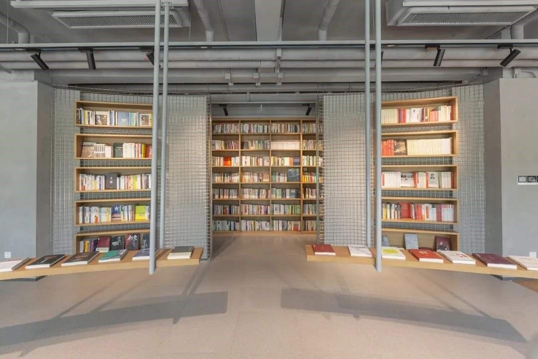 Библиотека № 33 города Яньтай получила почетное звание «Самая красивая городская библиотека» провинциального уровня_fororder_4