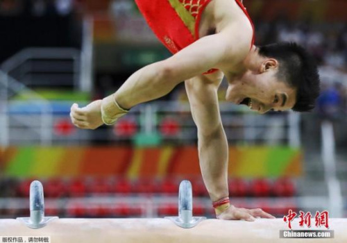 里约奥运中国体操男团摘铜 跳马失误吊环优势未显