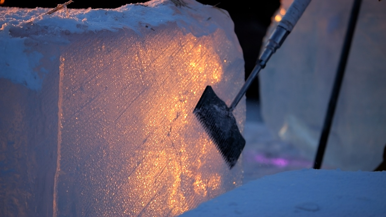第24屆哈爾濱冰雪大世界主塔封頂 “冰雪之冠”即將驚艷世界_fororder_圖片4