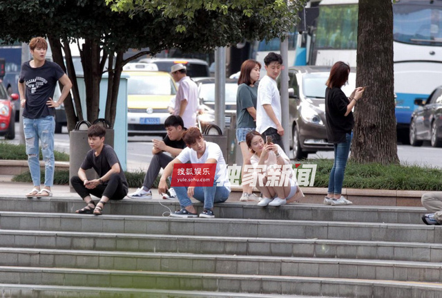 独家：小歇片刻RAIN实力撩妹 限韩令暂无影响