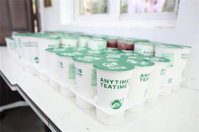 重庆城科开展冬季御寒学生慰问活动