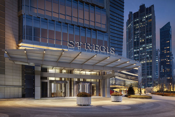 在山海云端享精彩年会青岛瑞吉酒店开启岁末年会盛典