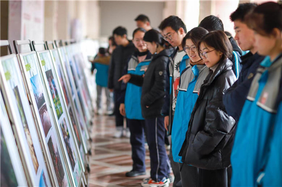 南京教育摄影巡展首站走进南京聋人高级中学_fororder_微信图片_20221121093954