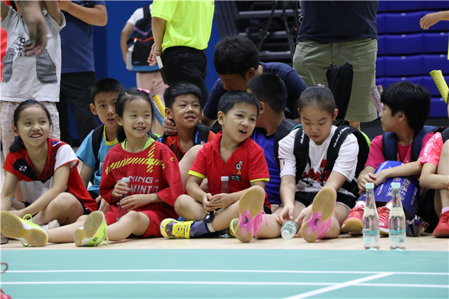 【湖北】【CRI原创】湖北省U9-10、U16-18羽毛球积分赛在荆门东宝开拍