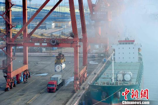 中國商務部：外貿下行壓力加大 將實施積極進口政策