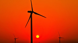 【张掖】张掖：追风逐日绘新图 绿色能源成甘州经济发展新引擎